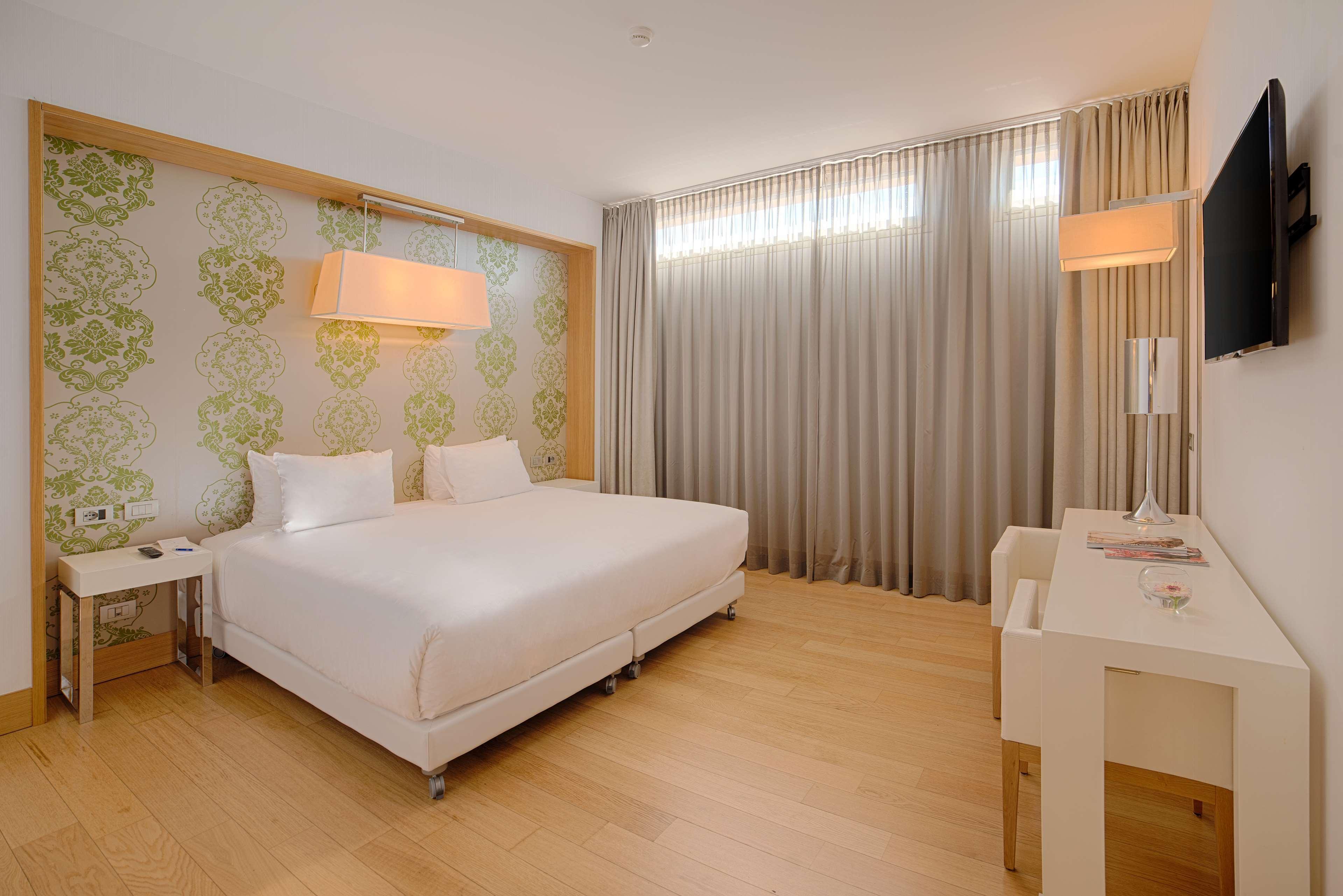 เอ็นเอช ปิซ่า Hotel ปิซา ภายนอก รูปภาพ
